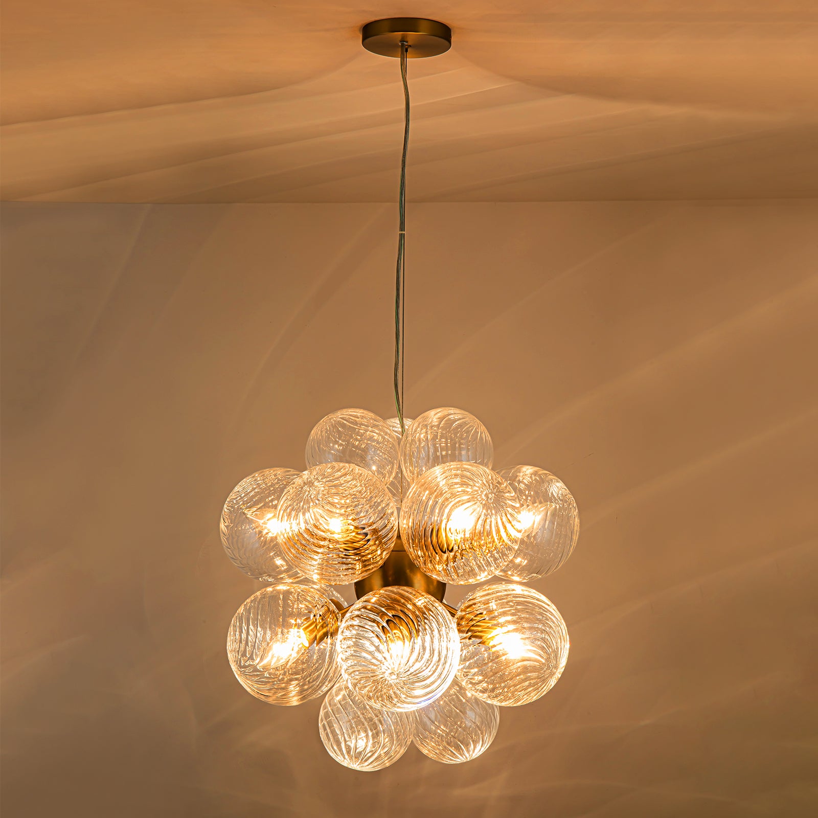 Glowlings Moderner Kronleuchter mit 12 Lichtern, 50,8 cm breit, klares geripptes Glas