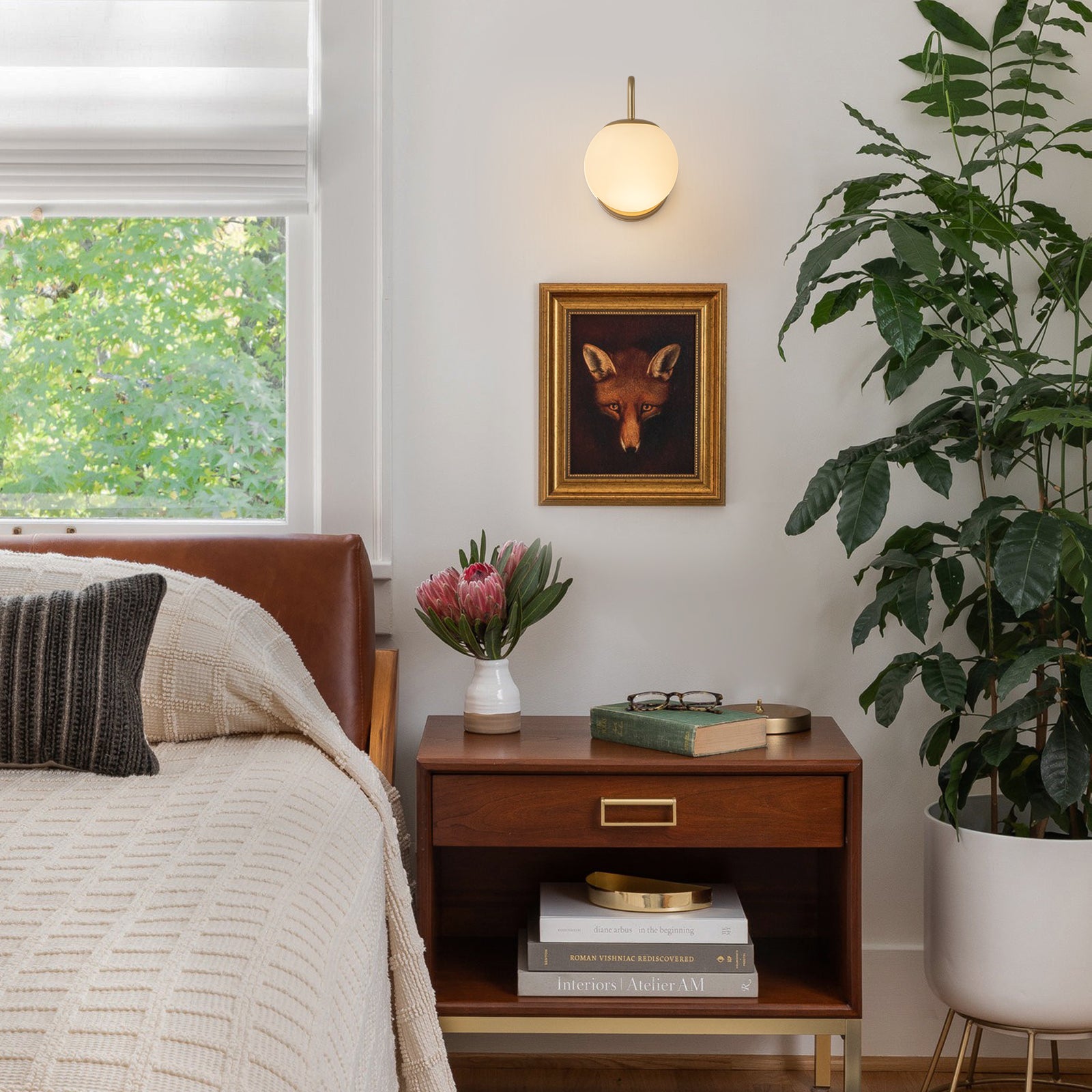 Glowlings Modern 1-Light Brass Globe Opal Glass Bathroom Vanity Light