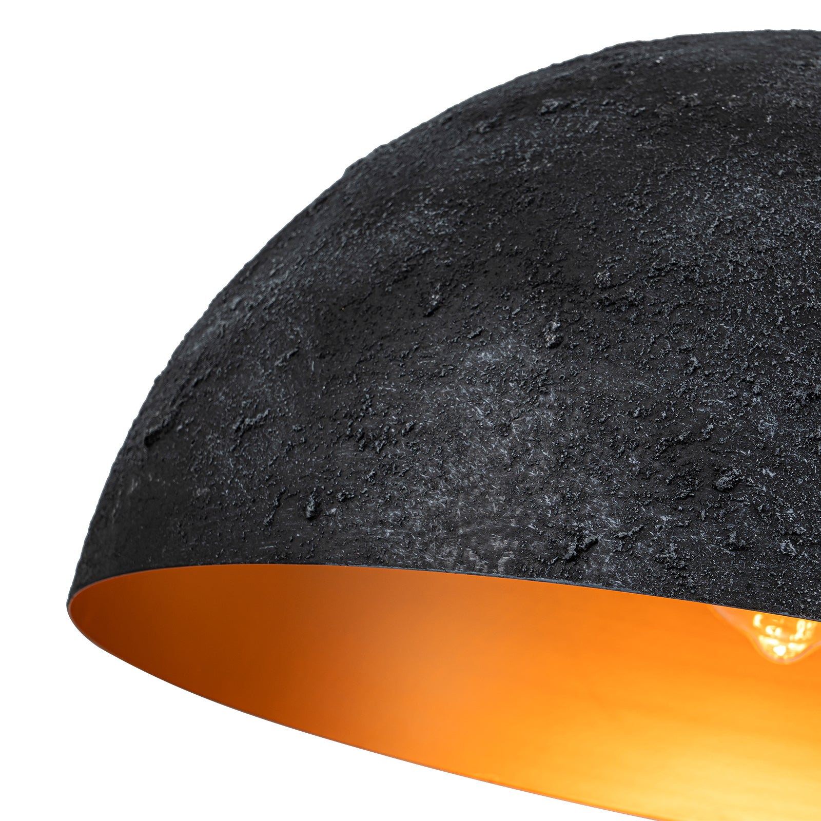Glowlings 1-flammige industrielle Hängeleuchte im Used-Look mit strukturierter schwarzer Kuppel