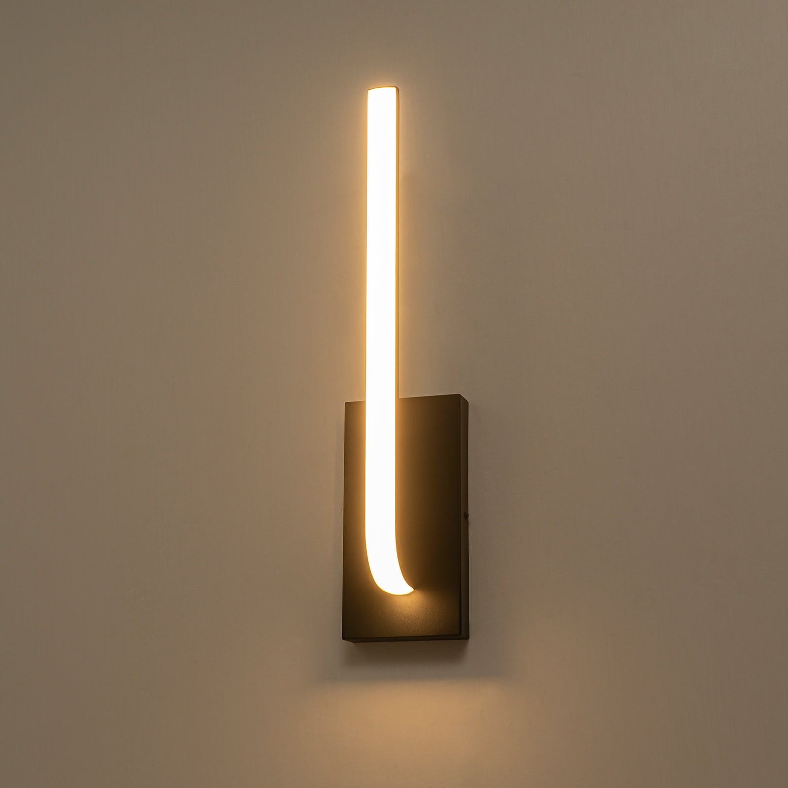 Glowlings 1-Light Minimalist Matte Black Linear Warm White 3000K LED Wall Sconce