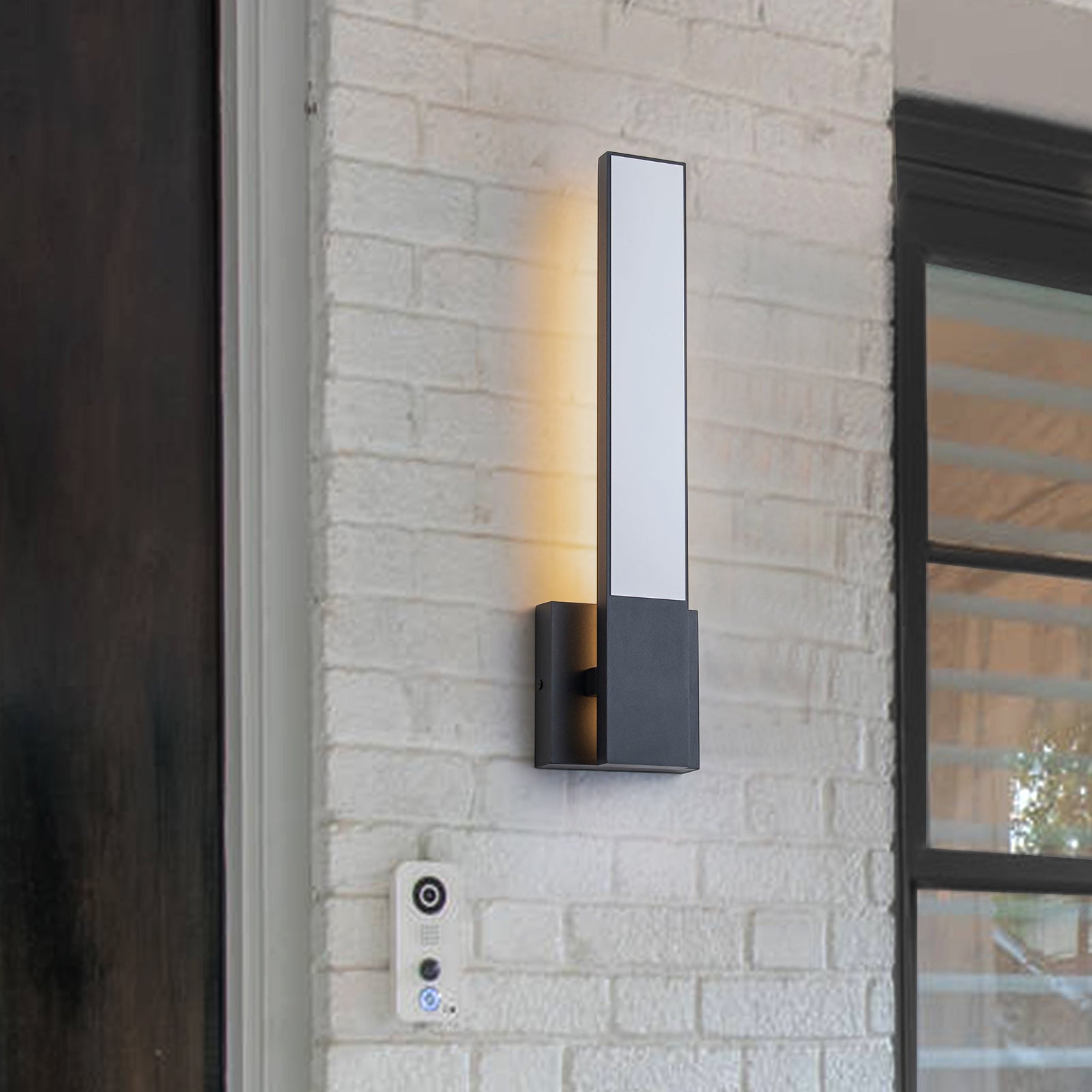 Glowlings 1-Light 18"High Modern 3000K IP54 Linear Outdoor LED Wall Sconce