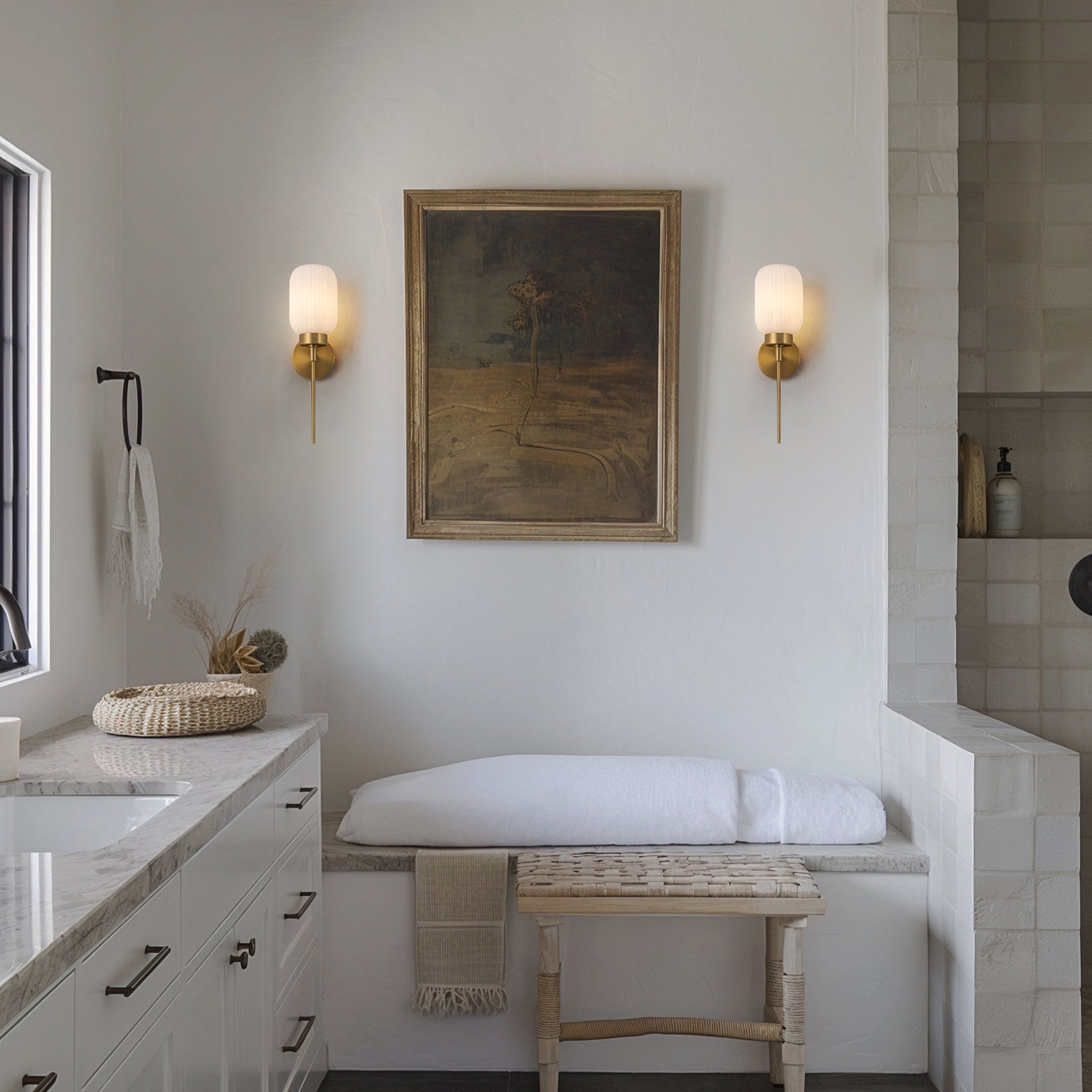 Glowlings 1-Light Modern Brass Ribbed Glass Wall Sconce Bathroom Vanity Light