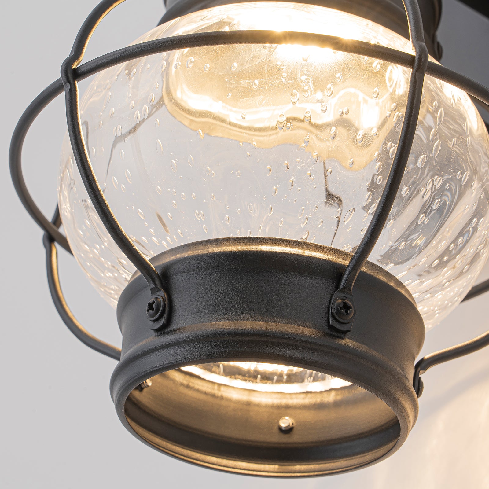 Glowlings 1-flammige, moderne 14" hohe LED-Außenwandleuchte mit gesätem Glas von der Dämmerung bis zum Morgengrauen