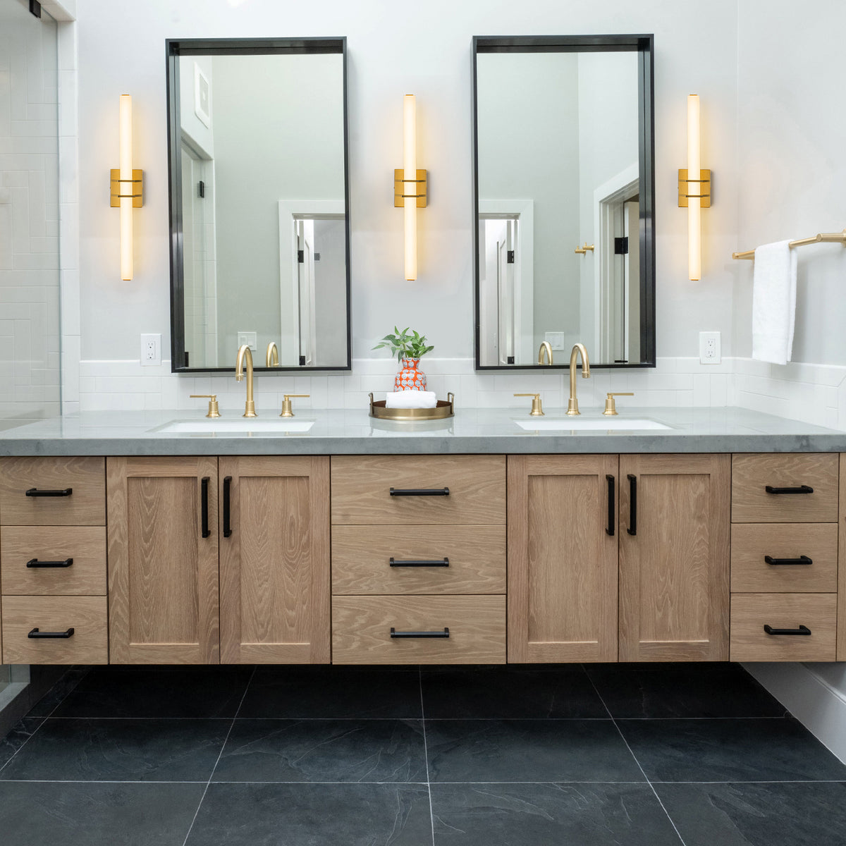 Glowlings 1-Light Modern 24"Wide 3000/4500/6000K Linear Wall Sconce Bathroom Vanity Light with 3CCT