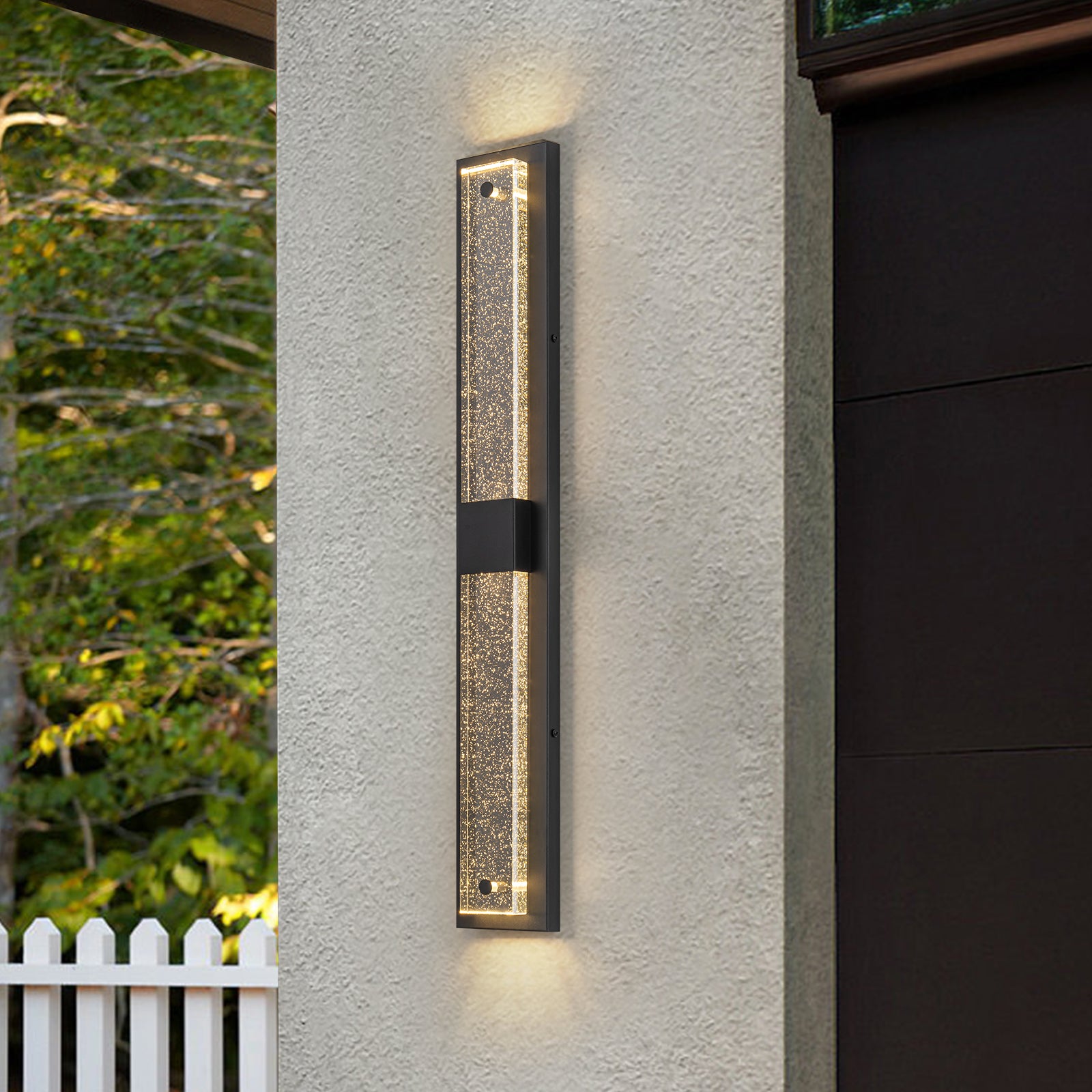Glowlings 1-flammige, 81,3 cm hohe, rechteckige LED-Wandleuchte mit schwarzem Kristallglas für drinnen und draußen