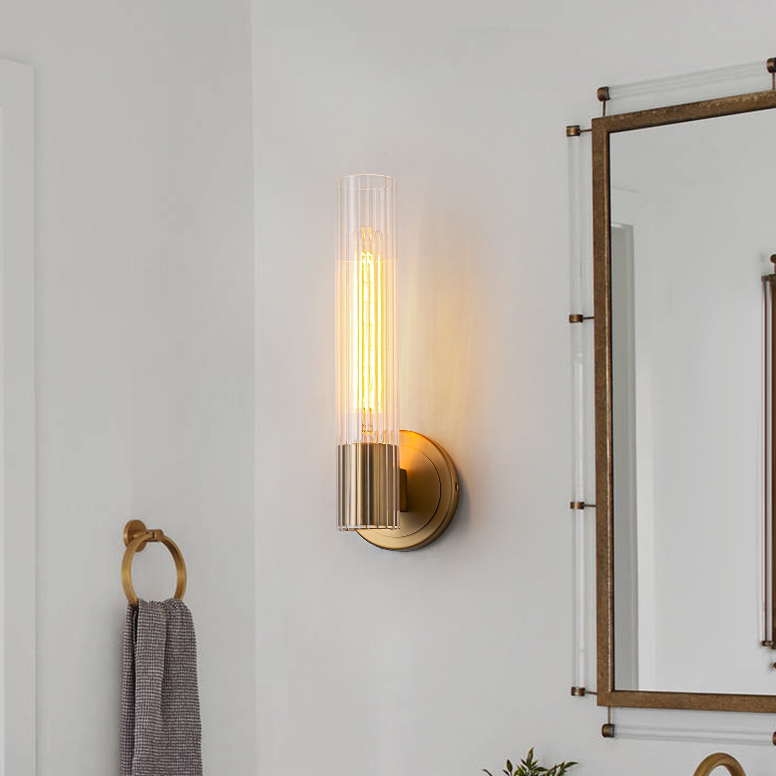 Glowlings 1-Light Vintage Ribbed Clear Glass Antique Brass Wall Sconce Bathroom Vanity Light