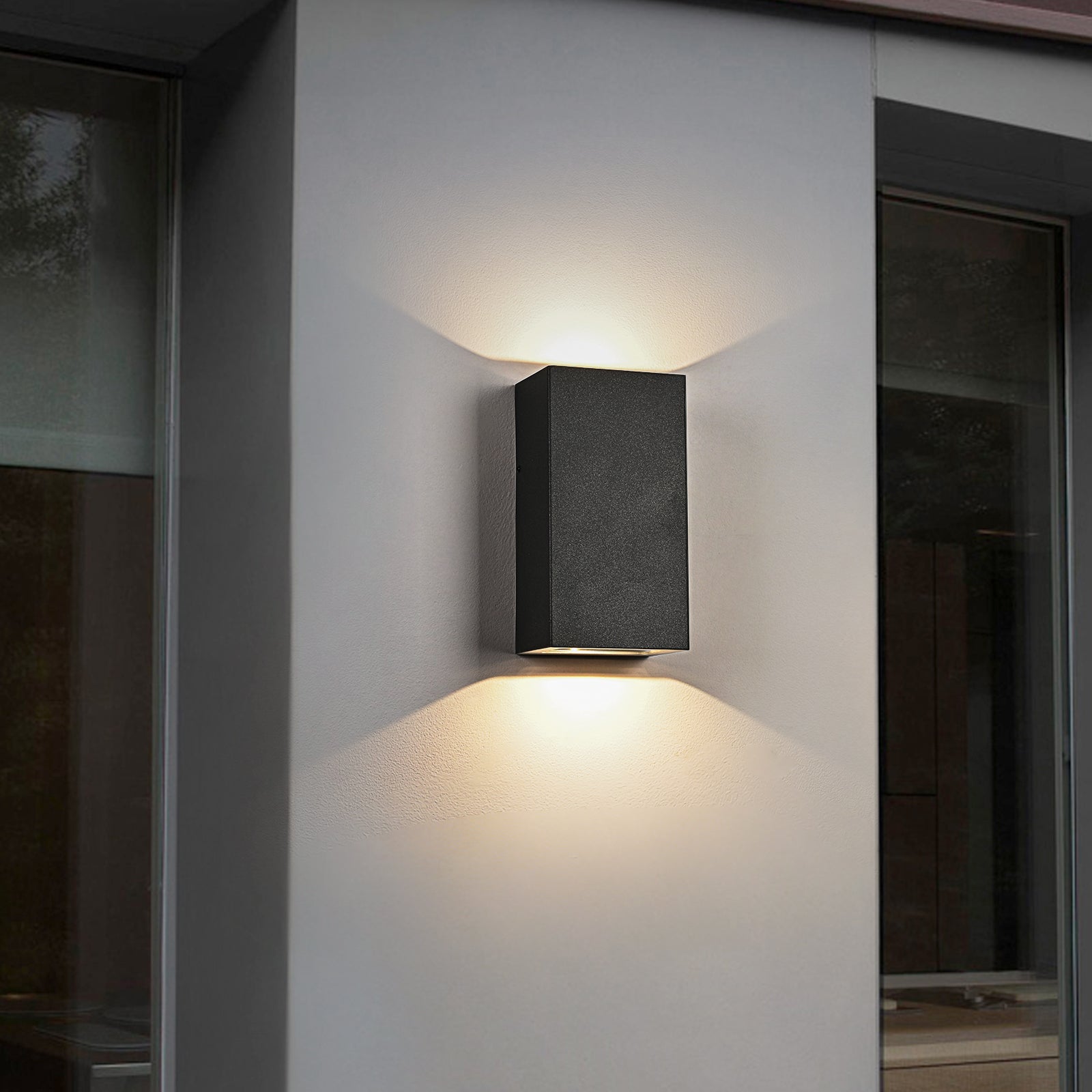 Glowlings 2-flammige, moderne, 27,9 cm hohe, integrierte, mattschwarze LED-Wandleuchte für den Außenbereich