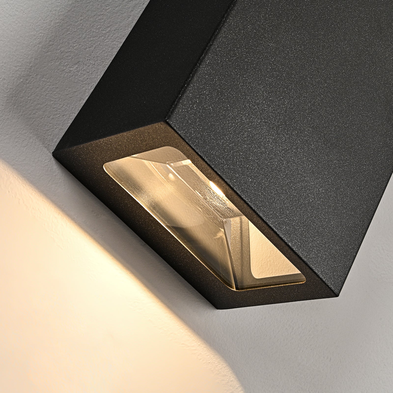 Glowlings 2-flammige, moderne, 27,9 cm hohe, integrierte, mattschwarze LED-Wandleuchte für den Außenbereich