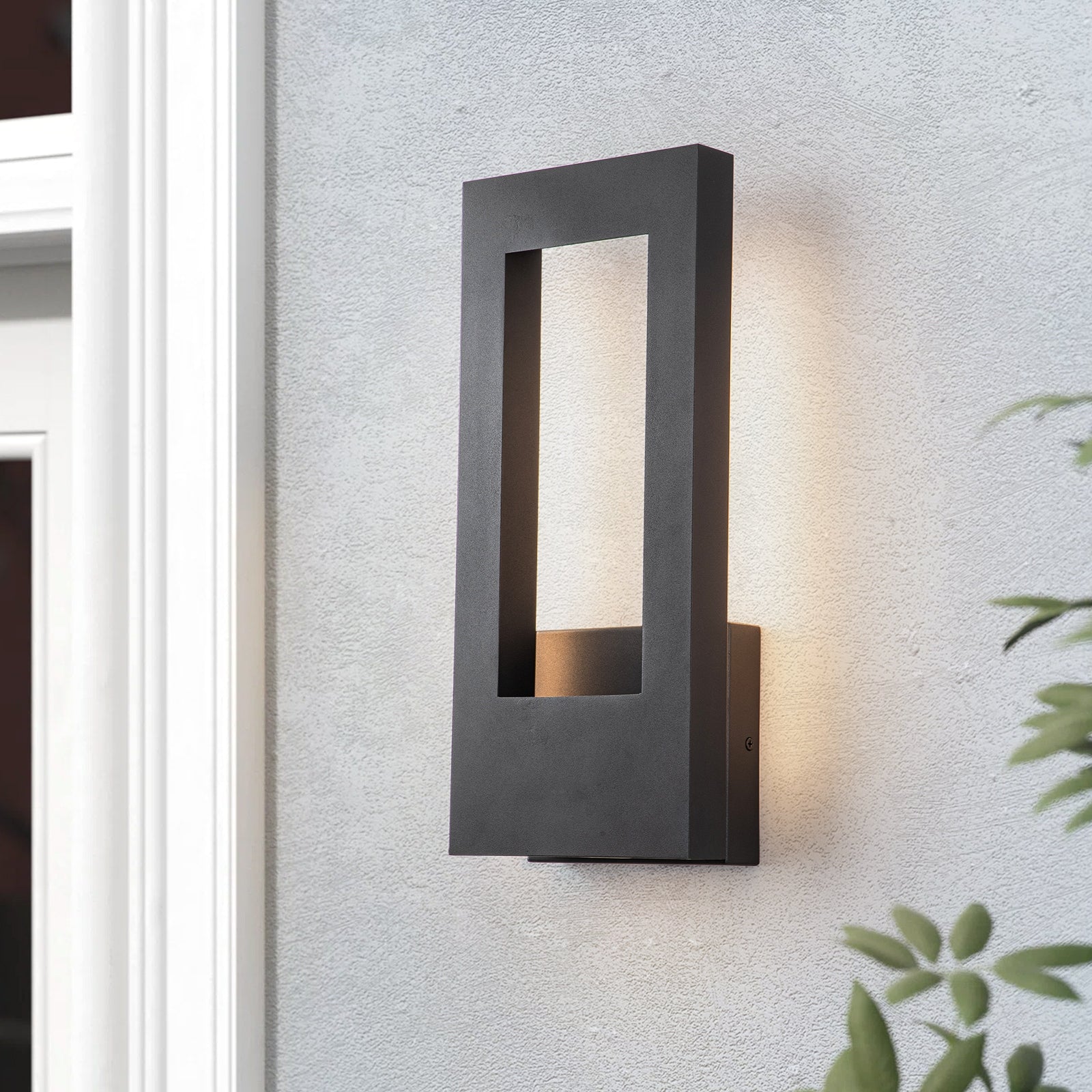 Glowlings 3-flammige, 38,1 cm hohe, hohle, rechteckige, integrierte, schwarze LED-Wandleuchte für den Außenbereich