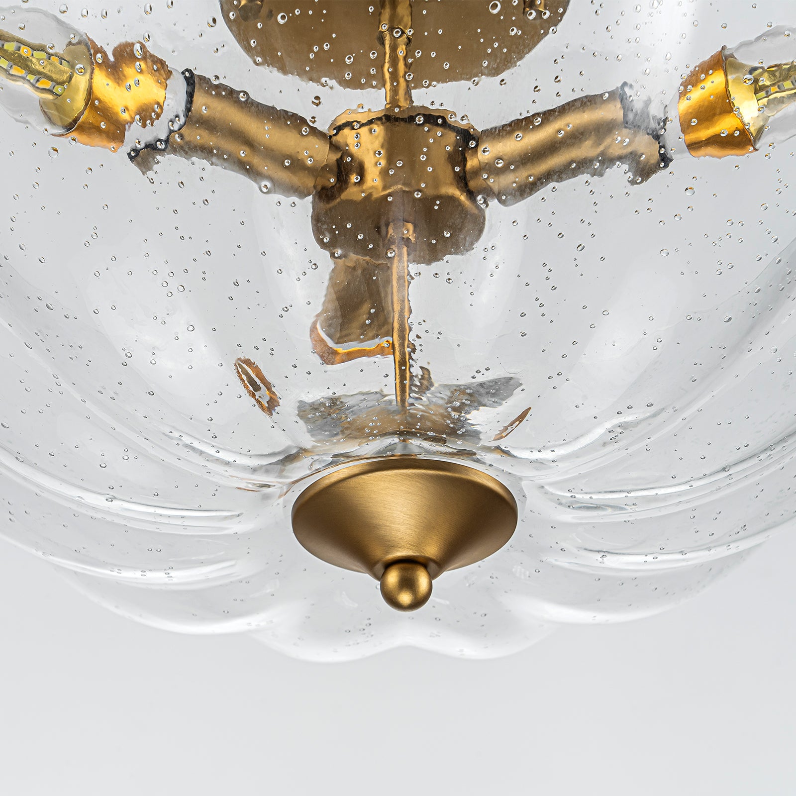 Glowlings 3-flammige, moderne, 40,6 cm breite, halbbündige Deckenleuchte aus gesätem Glas in Blumenform