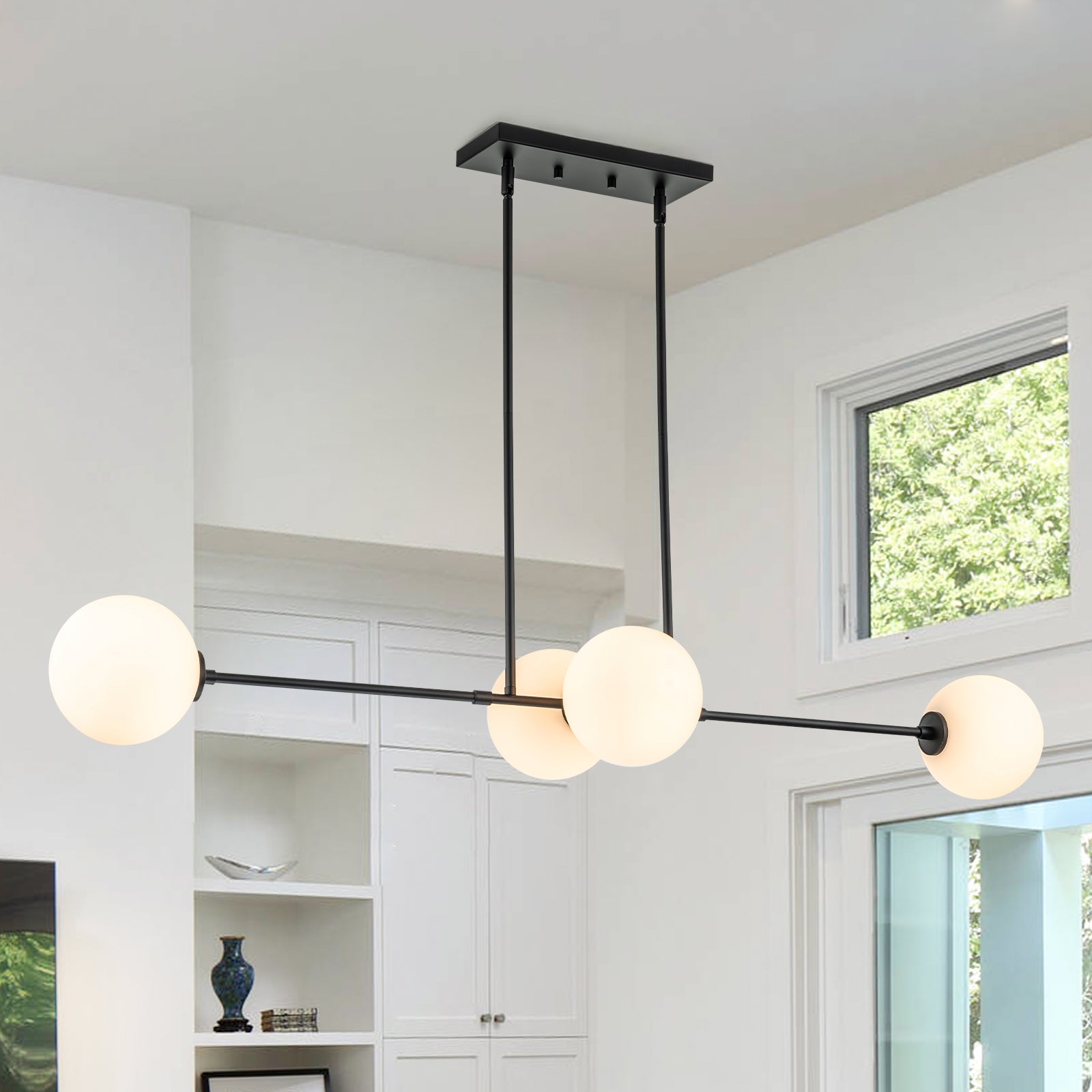 Glowlings 4-flammige, moderne, glamouröse Kugel-Pendelleuchte aus Opalglas mit schwarzem Finish, lineare Pendelleuchte für Esszimmer, Kücheninsel