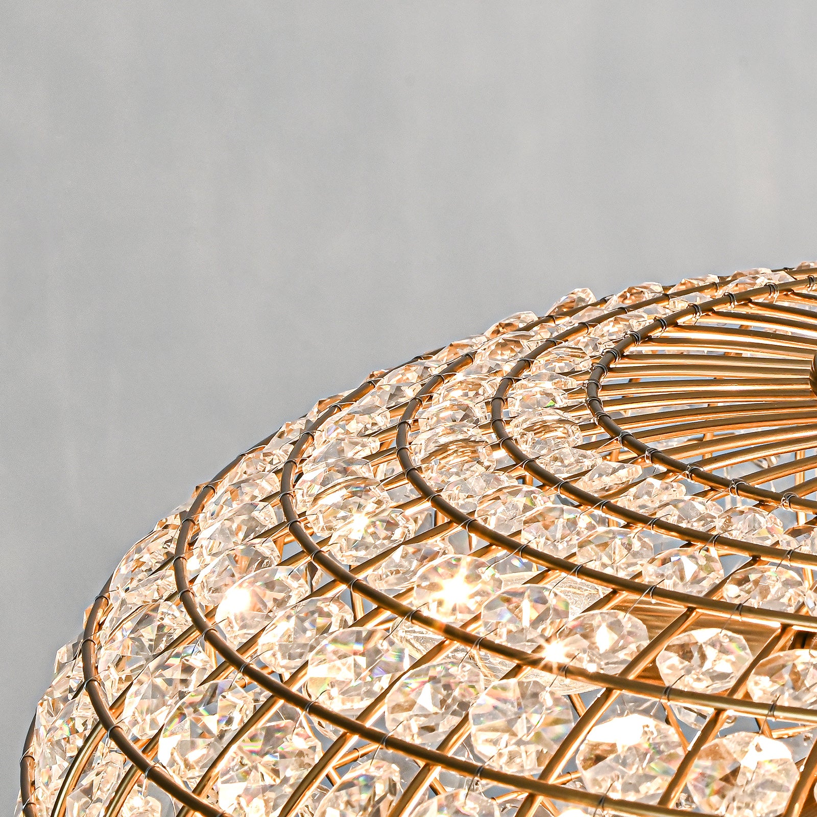 Glowlings 5-flammiger Vintage-Kronleuchter mit großer Messingkugel, 50,8 cm breit, handgefertigt, Kristall