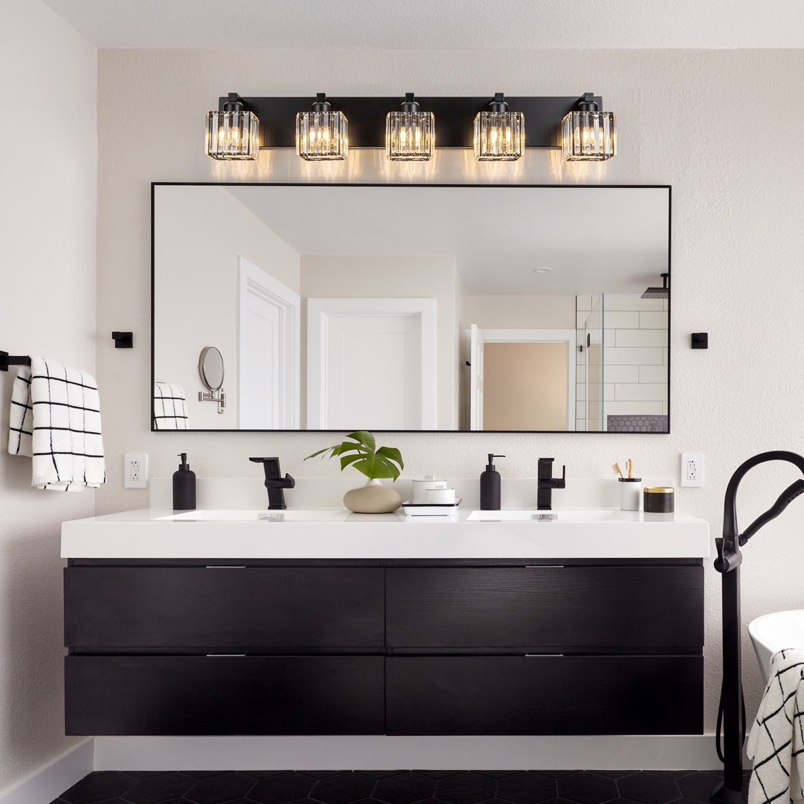 Glowlings 3/4/5-Light Modern Matte Black Square Crystal Bathroom Vanity Light Fixtures Over Mirror