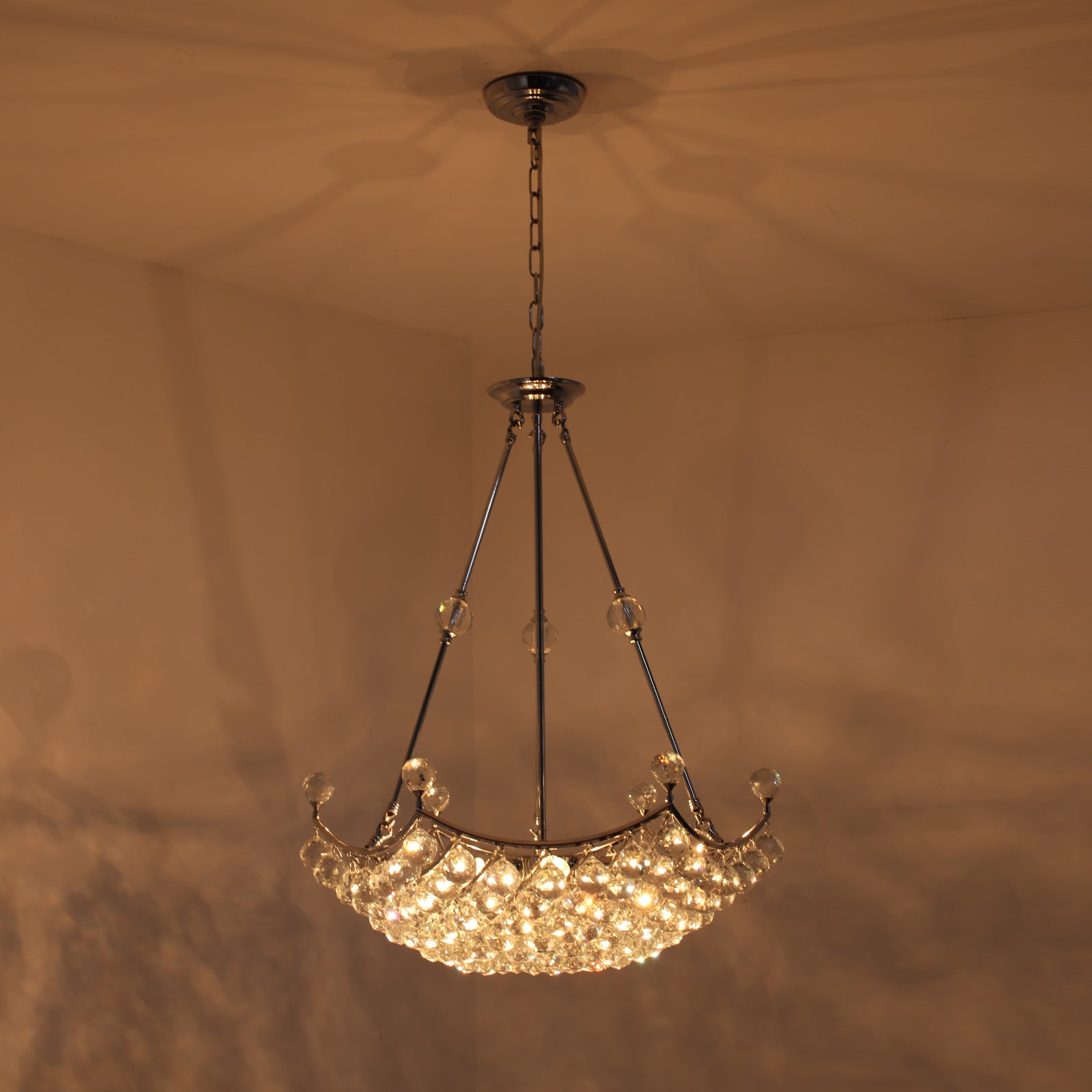 Glowlings 6-flammiger Luxus-Kronleuchter aus verchromtem Royal-Cut-Kristall, 63,5 cm breit