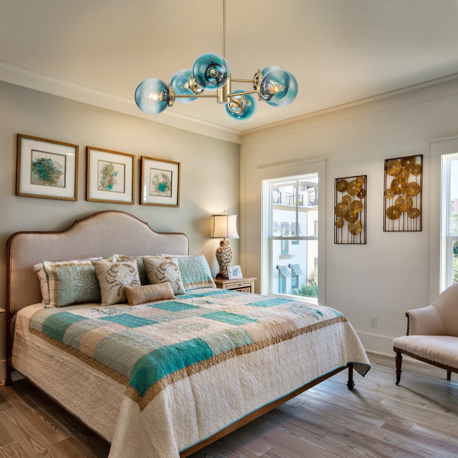 Glowlings 6/8-flammiger moderner großer linearer Sputnik-Kronleuchter aus Messing mit Farbverlauf und blauem Glas/halbbündige Montage