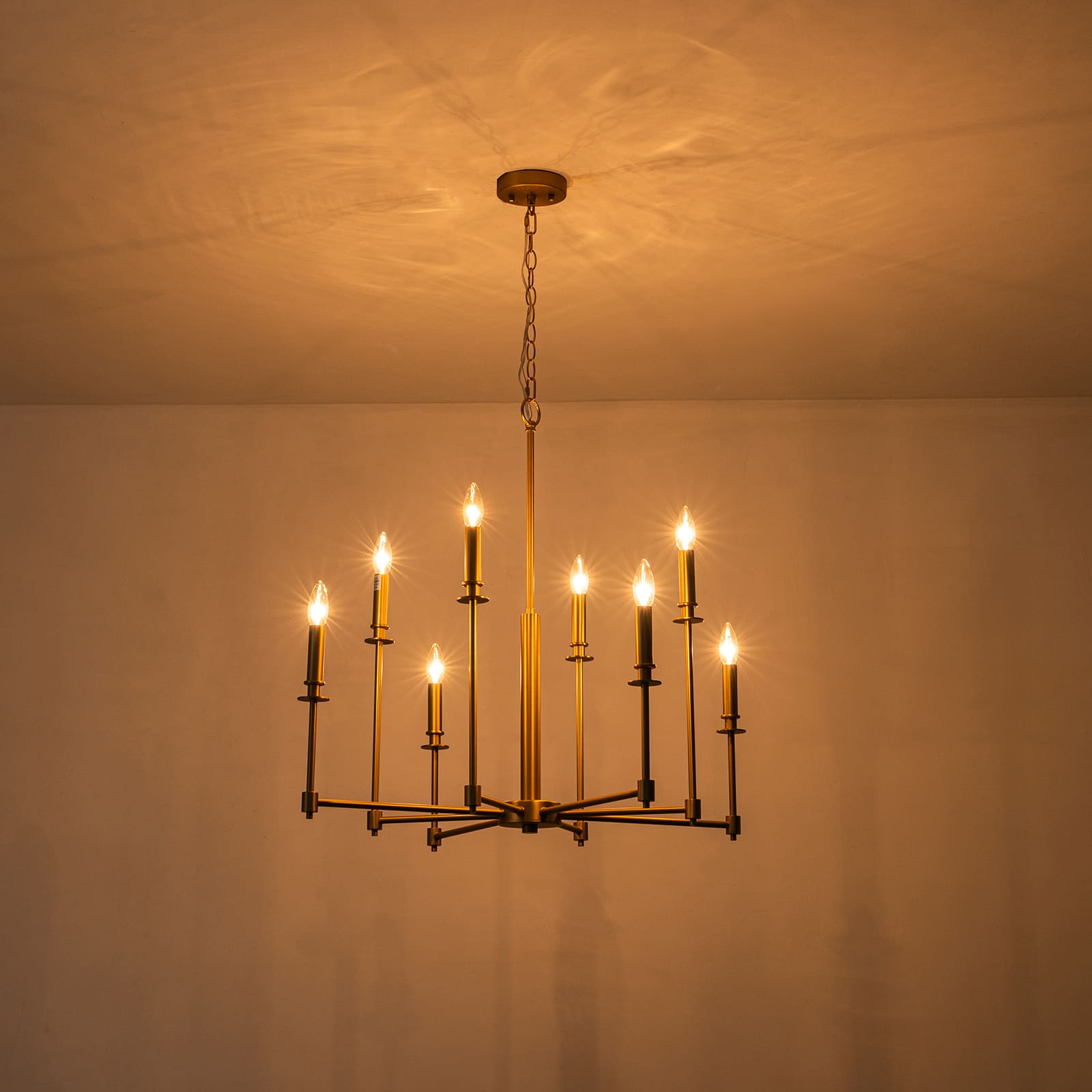 Glowlings 8-flammiger moderner/klassischer Kronleuchter im Kerzenstil, 81,3 cm breit, groß, dimmbar