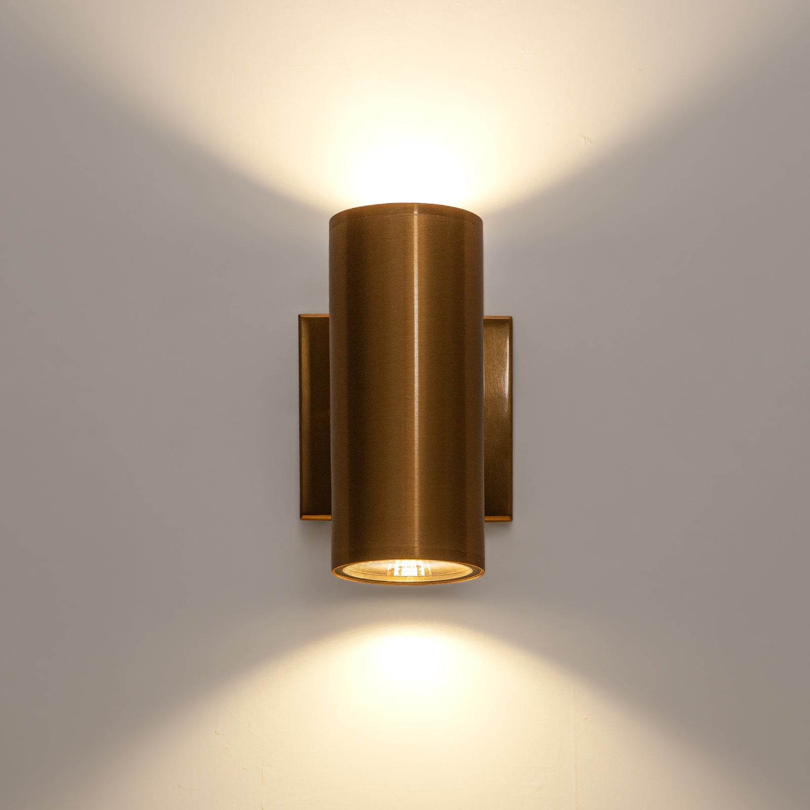 Glowlings 2-flammige moderne LED-Wandleuchte mit Zylinderarm für den Außenbereich