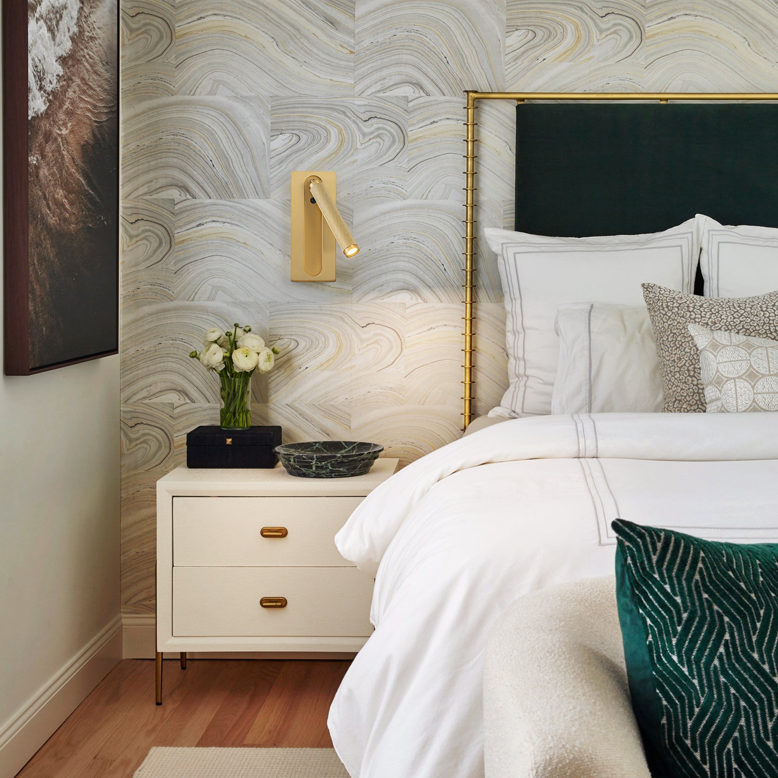 Glowlings 1-Light Modern Brass Bedside Reading Sconce 360° Flexible Spotlight with Knurled Detail & Swivel Arm