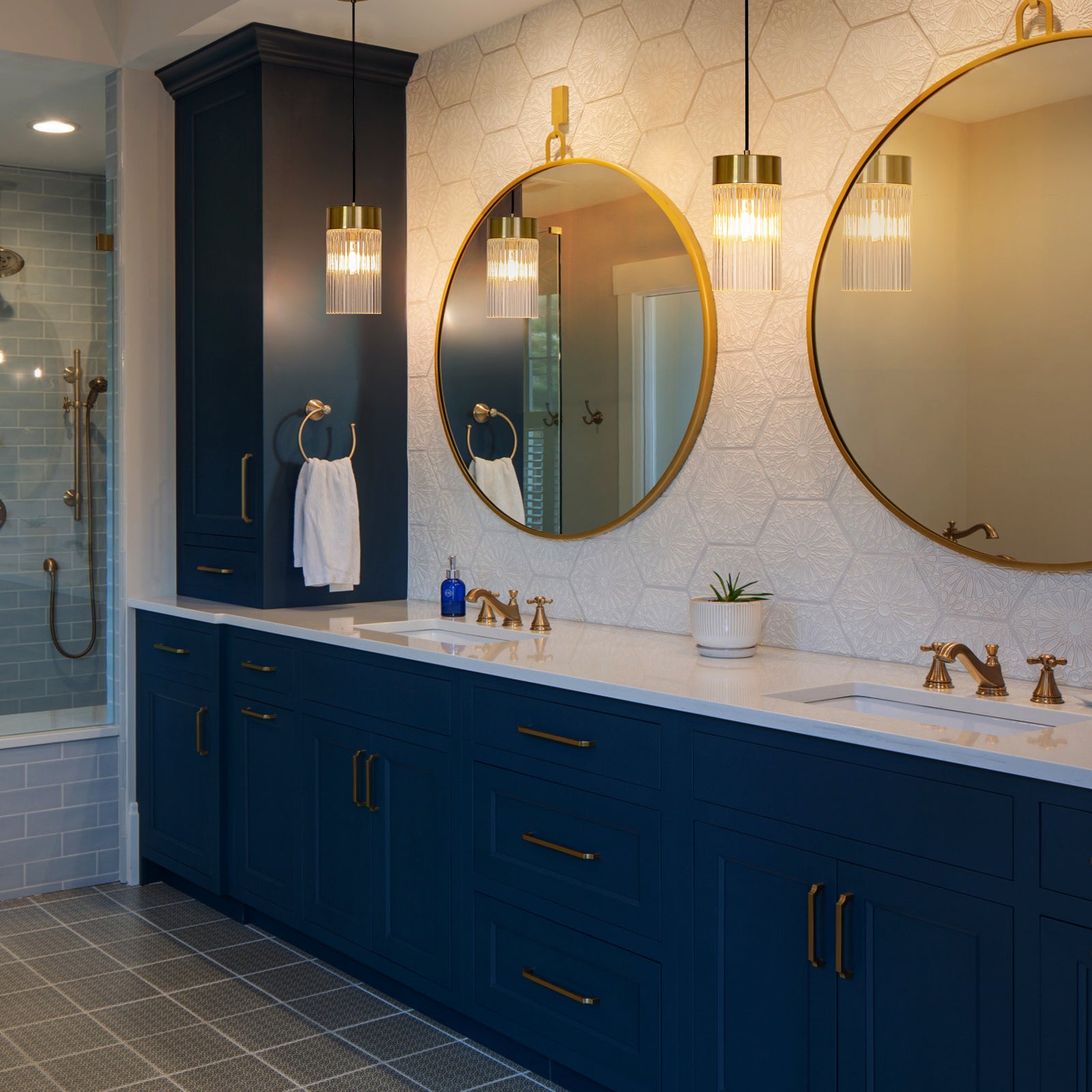 Glowlings Modern 1-Light Gold Cylinder Clear Ribbed Glass Mini Pendant Light