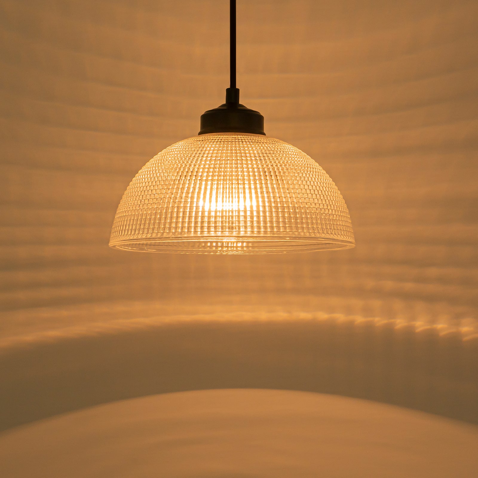 Glowlings 1-Light Modern Black Clear Textured Grid Glass Dome Pendant Light Island Light