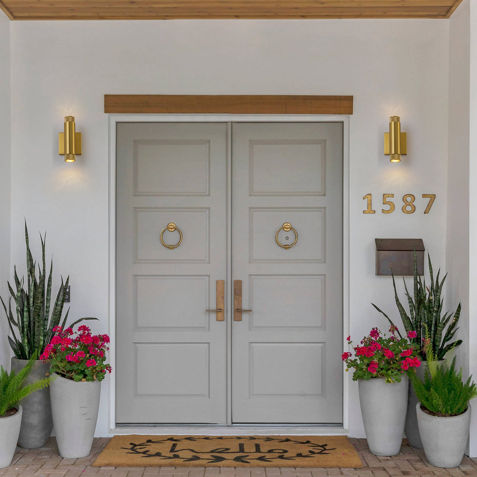 Glowlings 2-Light Modern 9"High Knurled Brass Up & Down Cylinder LED Outdoor Wall Sconce Porch Light