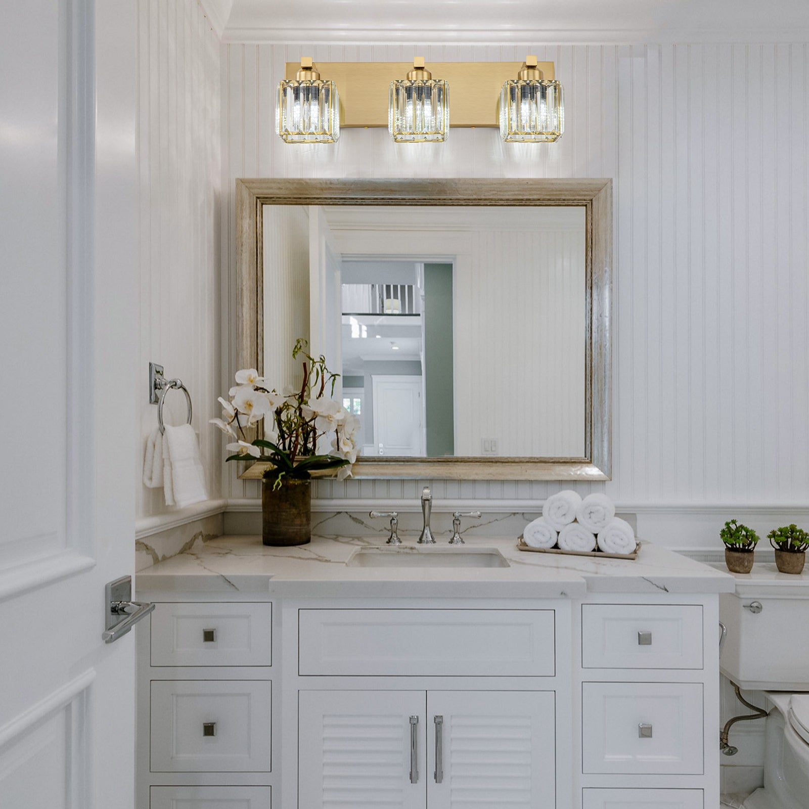 Glowlings 3/4/5-Light Modern Gold Square Crystal Bathroom Vanity Light Bathroom Light Fixtures Over Mirror