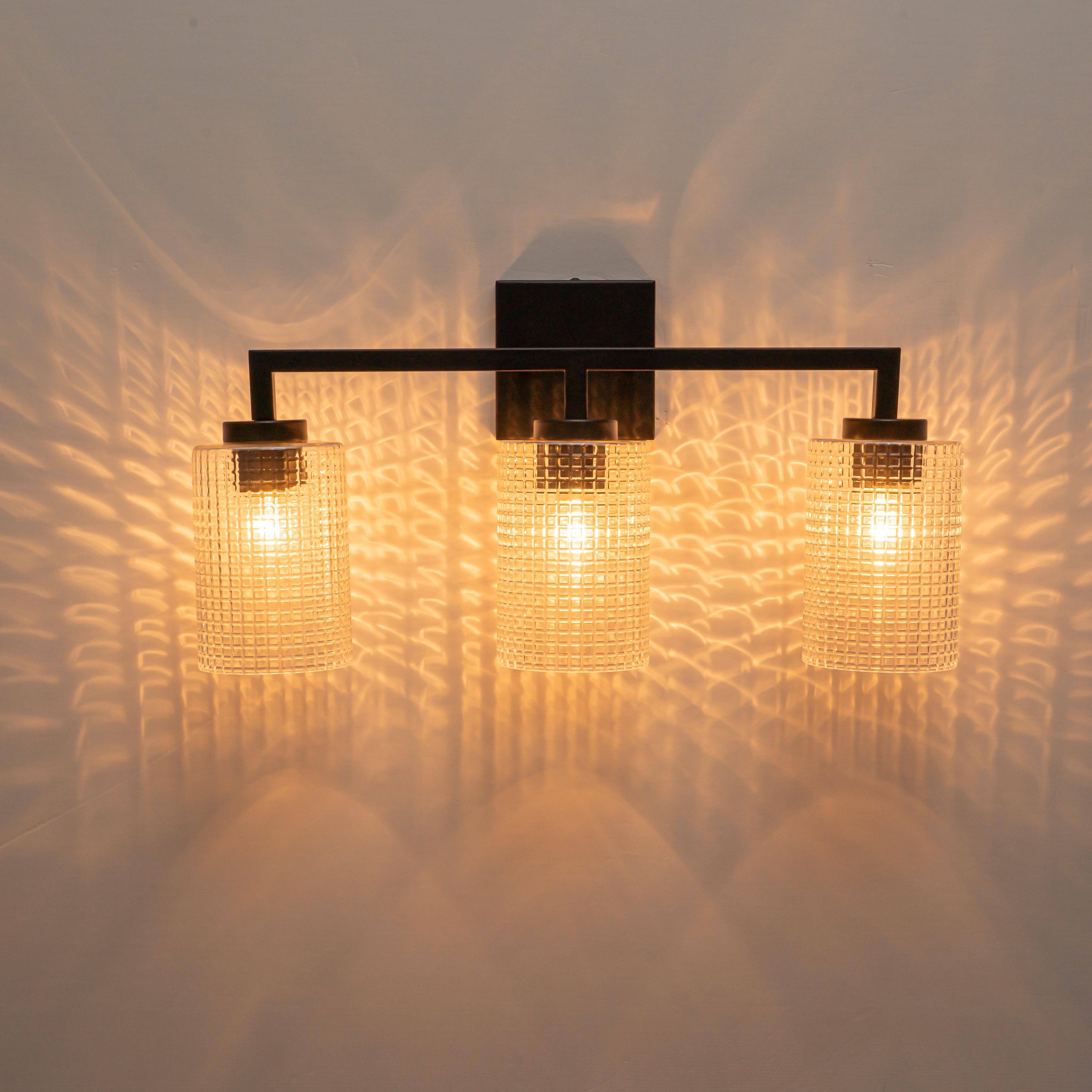 Glowlings 3/4-Light Modern Patterned Textured Glass Cylinder Bathroom Vanity Light Wall Sconce for Mirror Cabinet