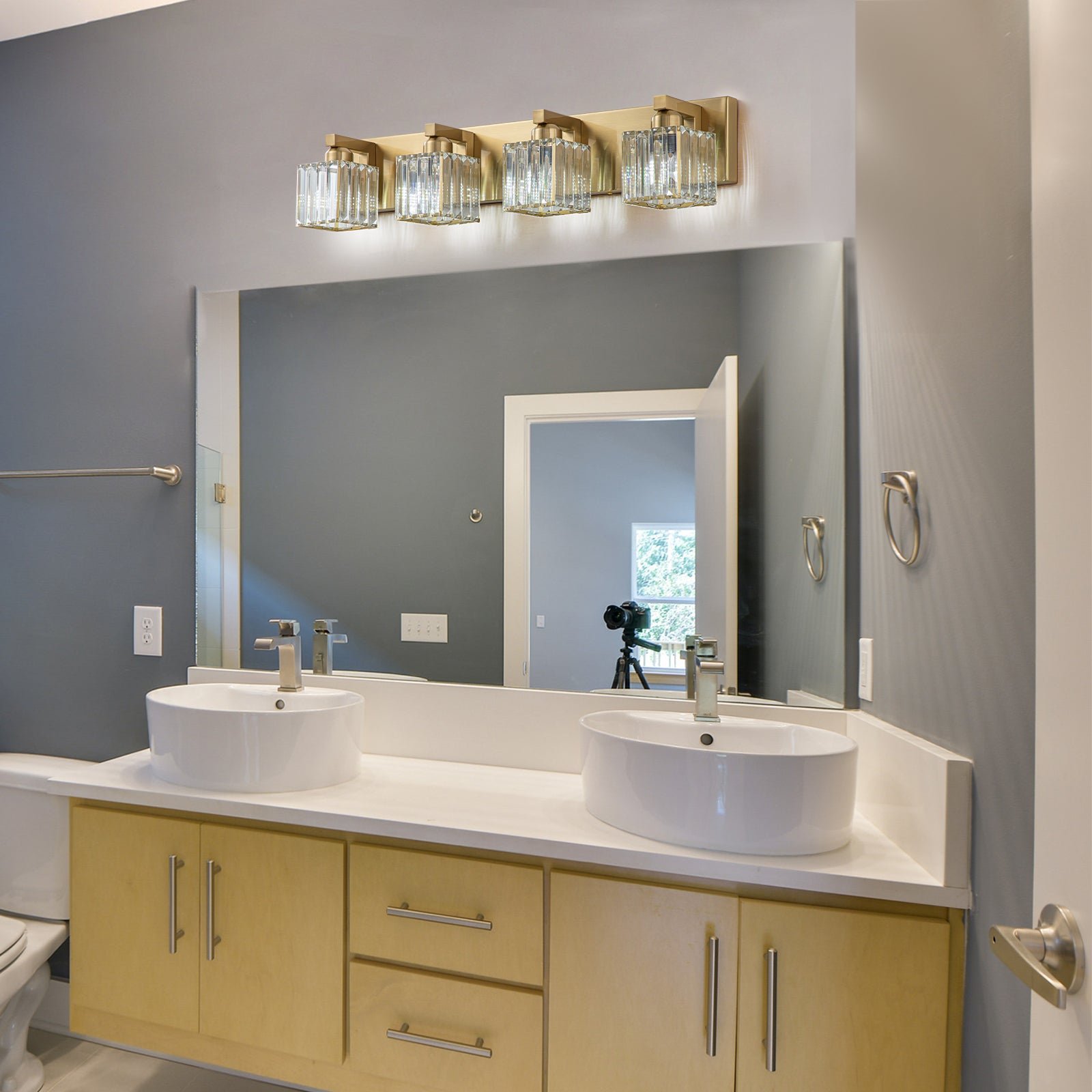 Glowlings 3/4/5-Light Modern Gold Square Crystal Bathroom Vanity Light Bathroom Light Fixtures Over Mirror