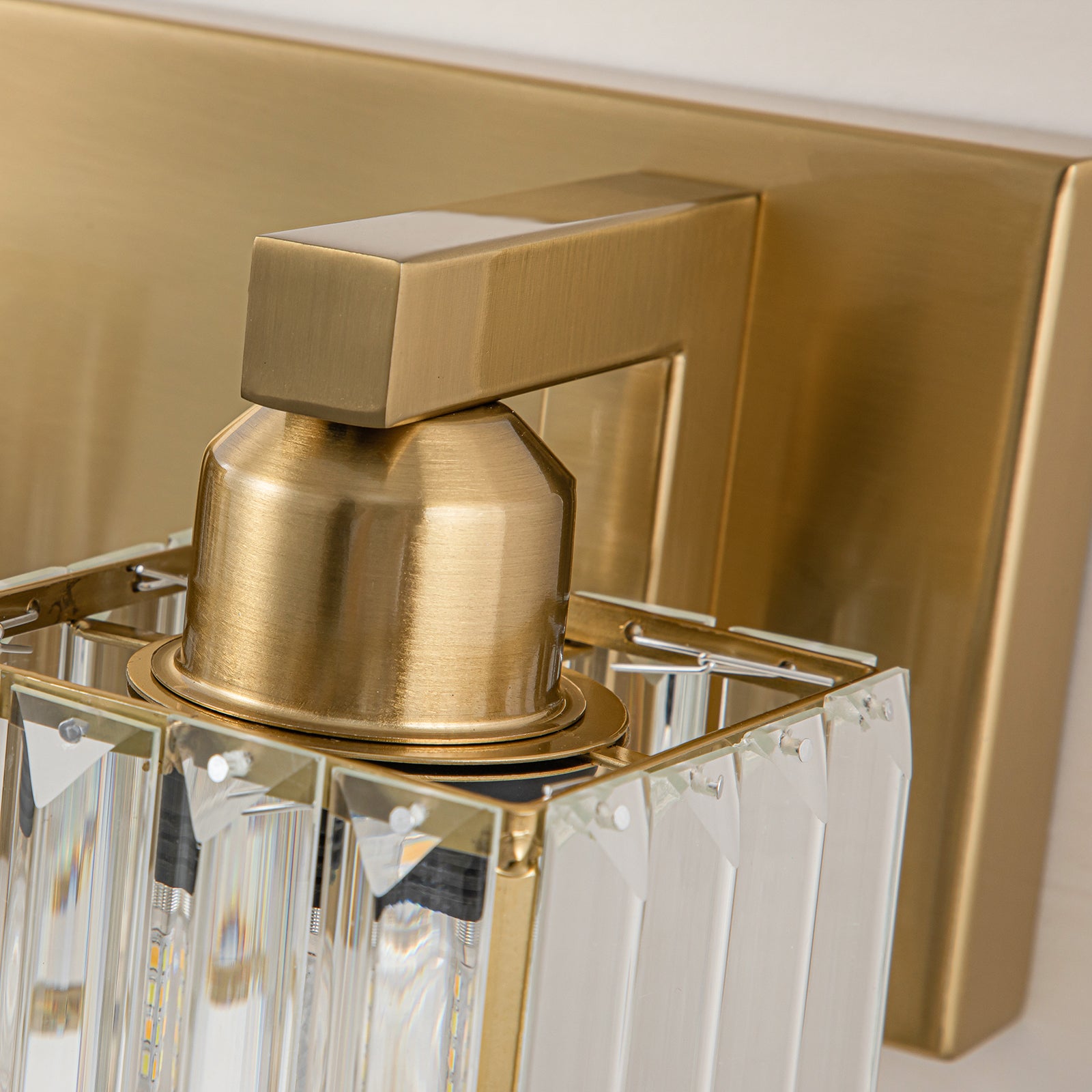 Glowlings 3/4/5-Light Modern Gold Square Crystal Bathroom Vanity Light Bathroom Light Fixtures Over Mirror